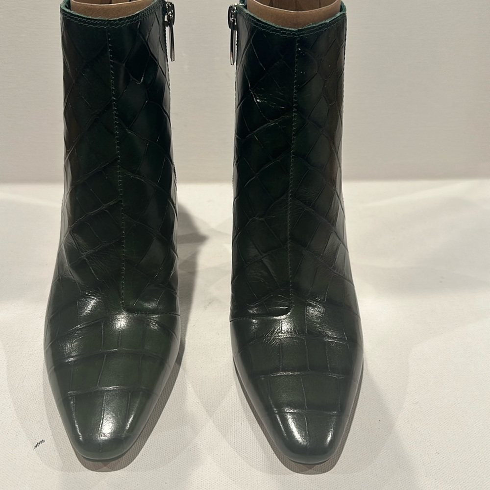 Vince CAMUTO Green Croco-Embossed Ankle Boots with inside zipper and elastic.